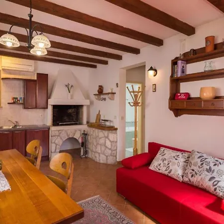 Apartment Vi